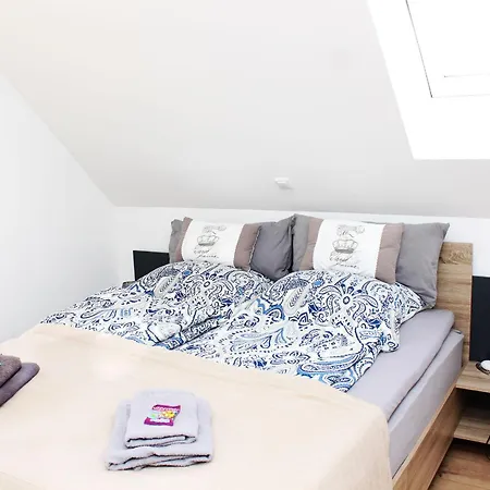 Engelmann-beck Apartment *